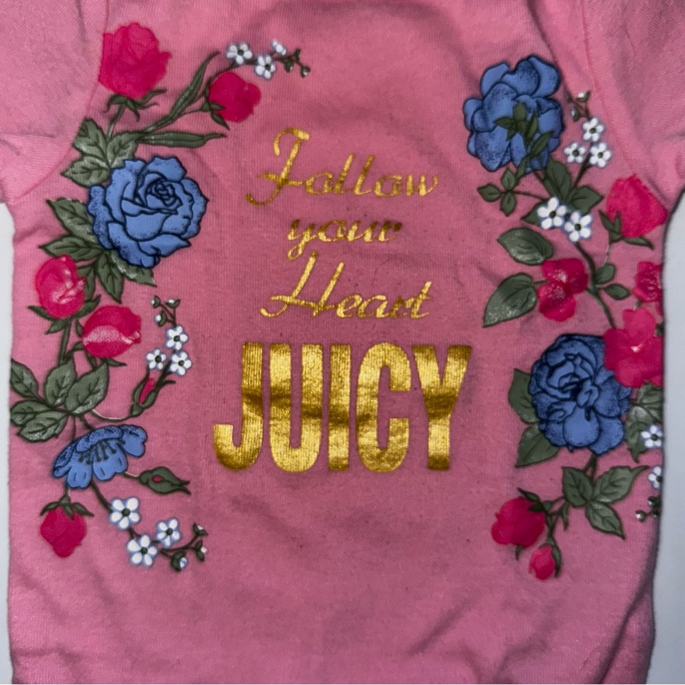 (C) 2017 Juicy Couture Pink Onesie with Floral and Gold Accents, Sz 12 Months